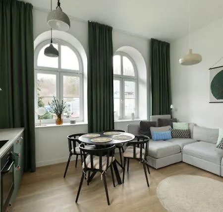 Majowy W Centrum Kudowy 쿠도바-즈루이